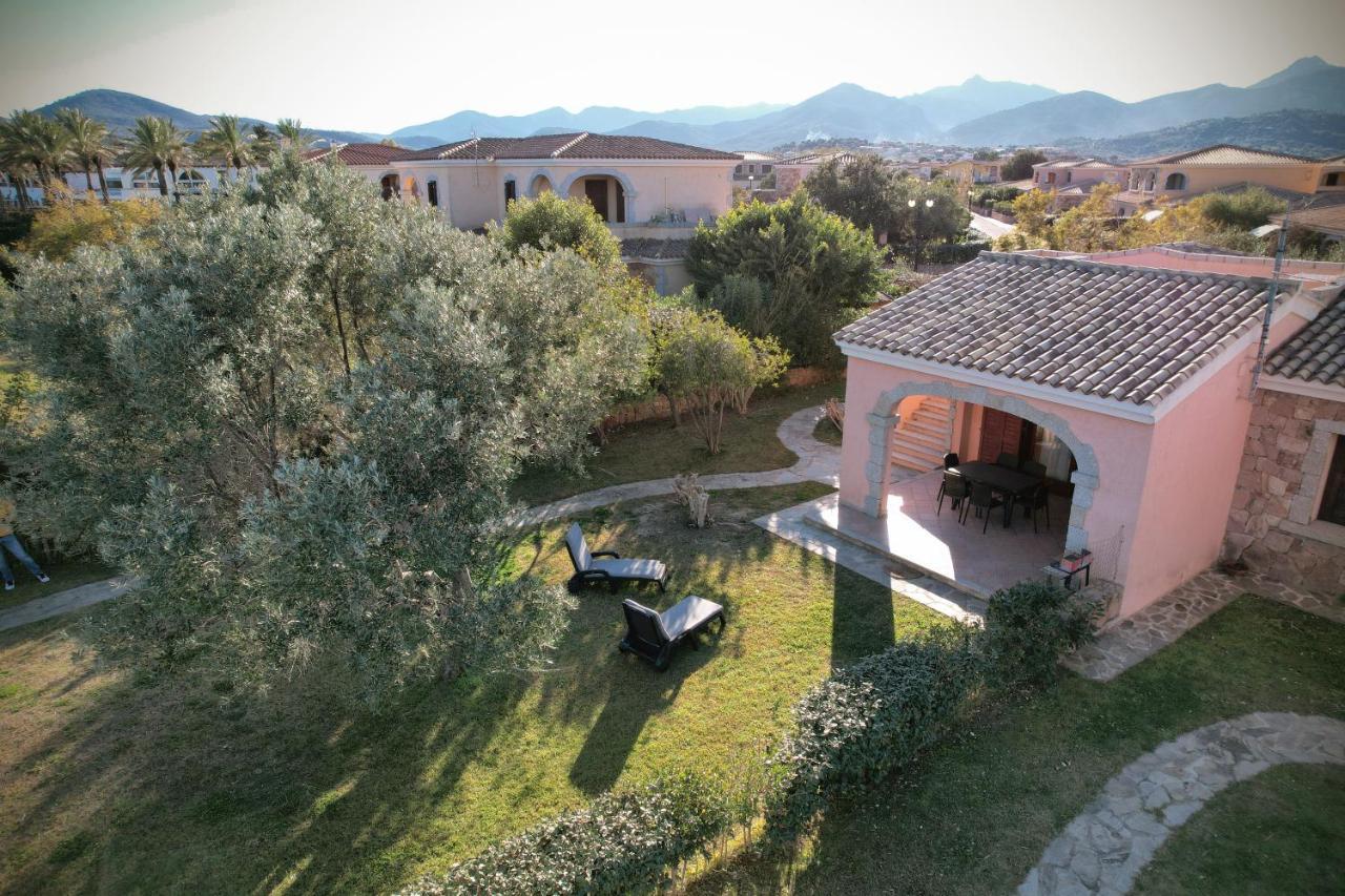Ville Del Mar San Teodoro  Buitenkant foto