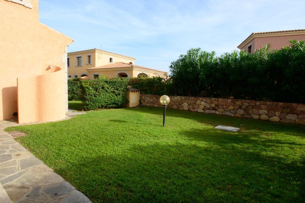 Ville Del Mar San Teodoro  Buitenkant foto