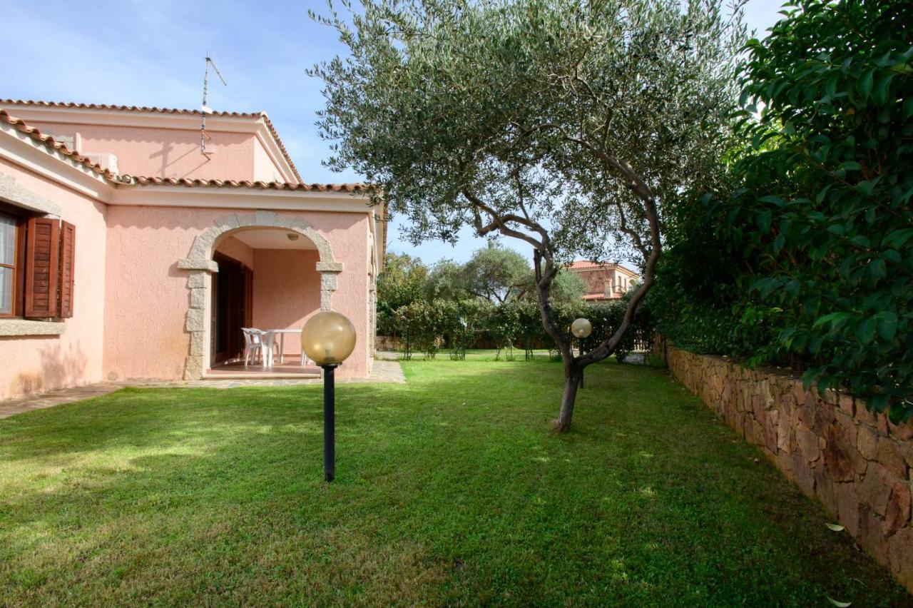 Ville Del Mar San Teodoro  Buitenkant foto
