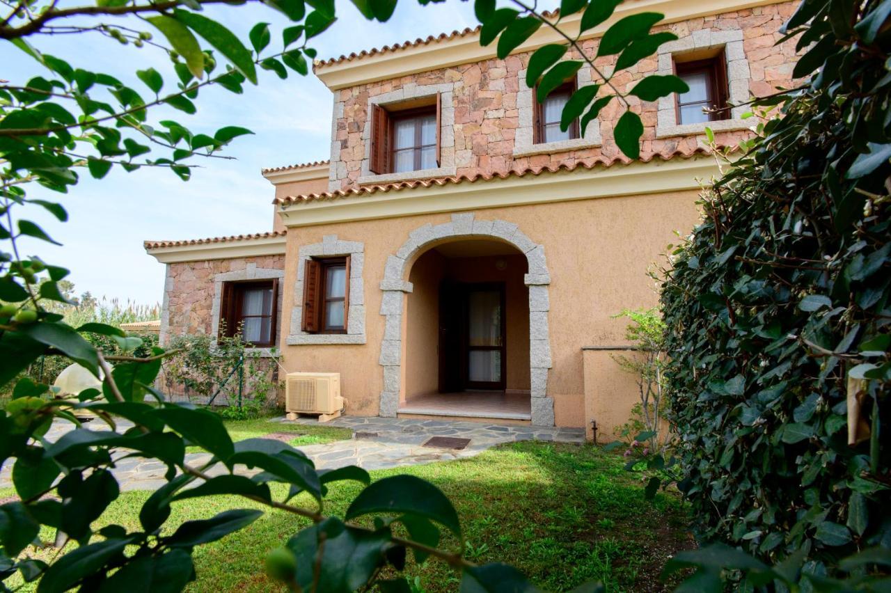Ville Del Mar San Teodoro  Buitenkant foto