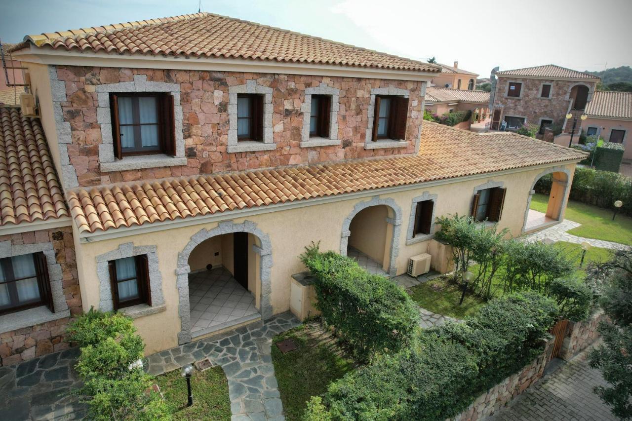 Ville Del Mar San Teodoro  Buitenkant foto