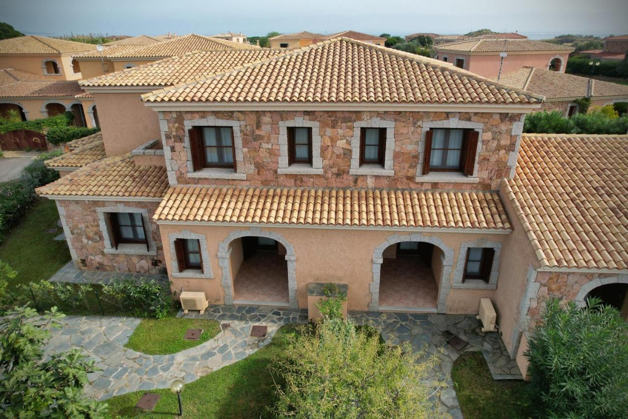 Ville Del Mar San Teodoro  Buitenkant foto