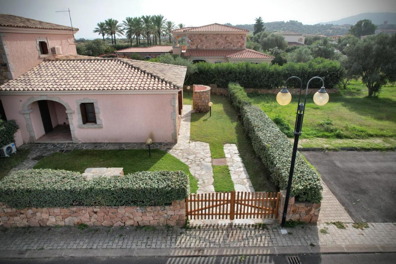 Ville Del Mar San Teodoro  Buitenkant foto