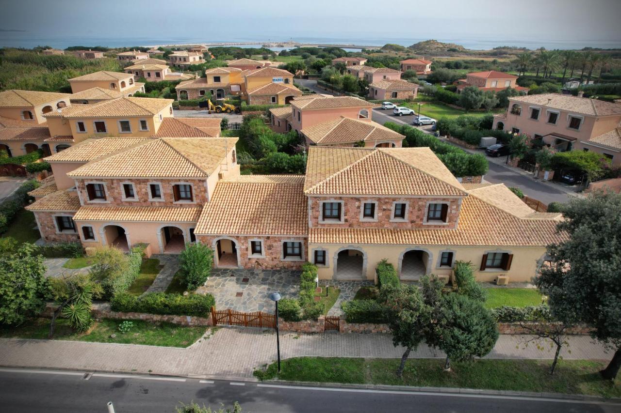 Ville Del Mar San Teodoro  Buitenkant foto