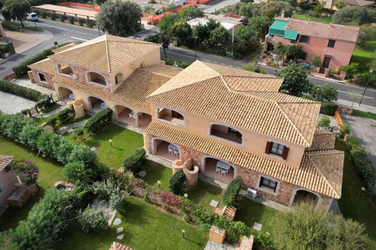 Ville Del Mar San Teodoro  Buitenkant foto