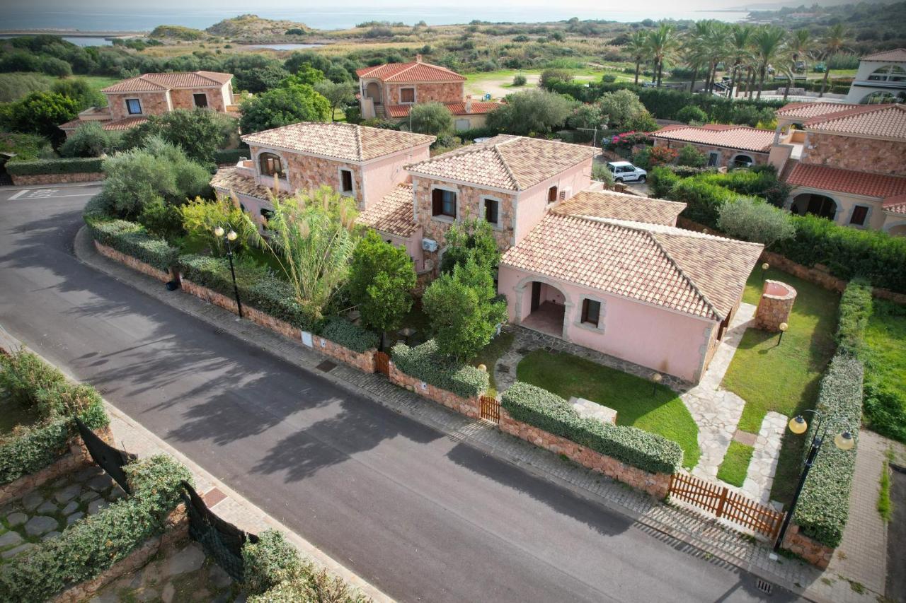 Ville Del Mar San Teodoro  Buitenkant foto