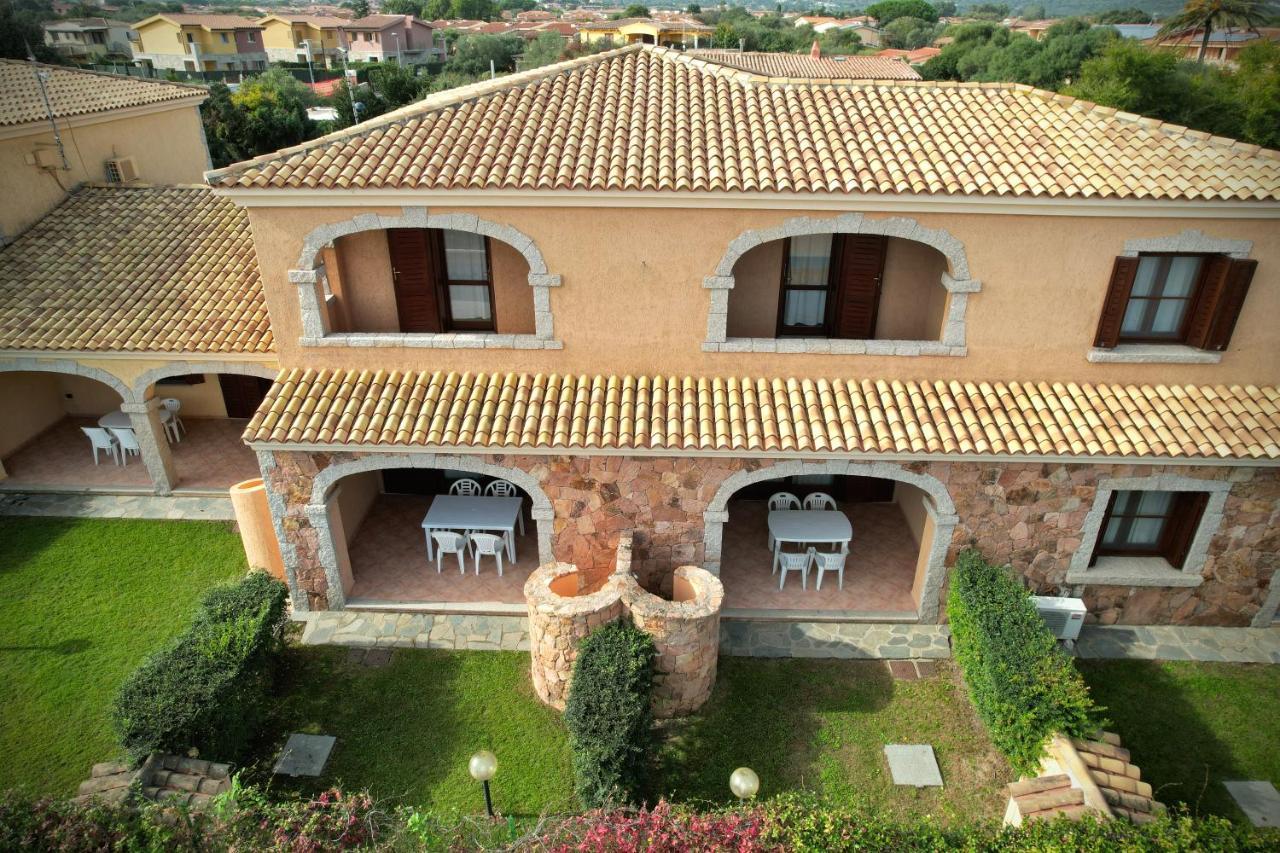 Ville Del Mar San Teodoro  Buitenkant foto